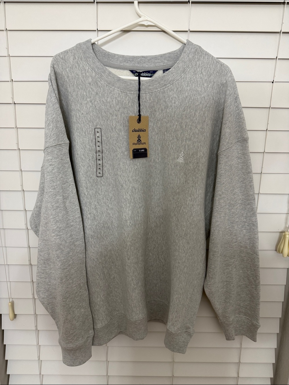 CHUBBIES Mens XL Crew Neck Sweatshirt NWT The 6th Period